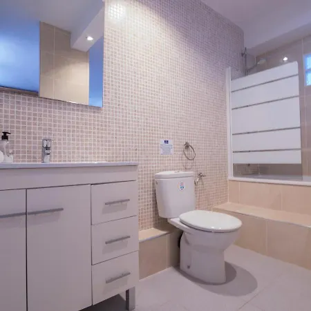 ヴィラ Moderna Con Piscina