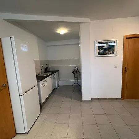 Moderna Con Piscina * Кампелло
