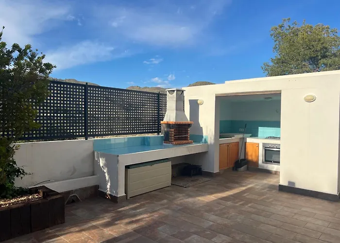 Вилла Moderna Con Piscina