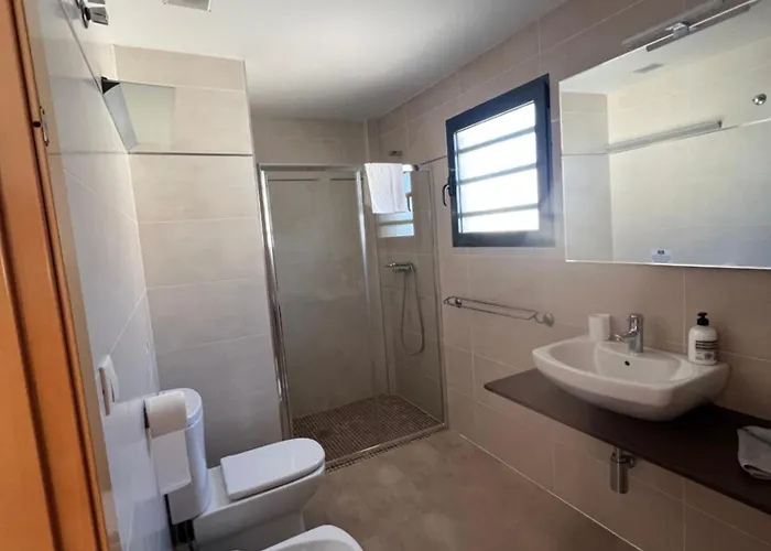 Moderna Con Piscina Вилла *